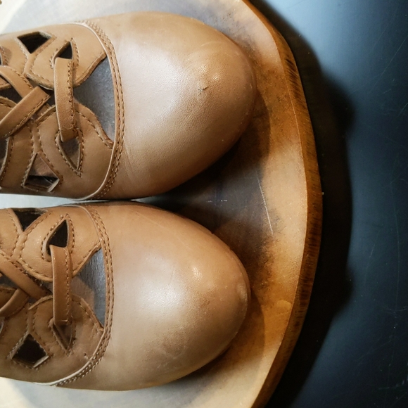Women's beige leather heels size 7 / 38 - Picture 3 of 3